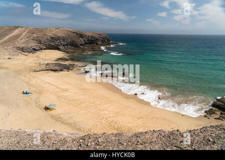 Strand Playa de Puerto Muelas, Playas de Papagayo bei Playa Blanca, Insel Lanzarote, Kanarische isole, Spanien | spiaggia Playa de Puerto Muelas, Play Foto Stock