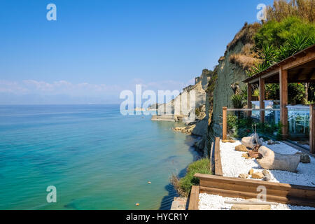 Vista del paesaggio di Logas Sunset beach, Perulades, Corfù, Grecia Foto Stock