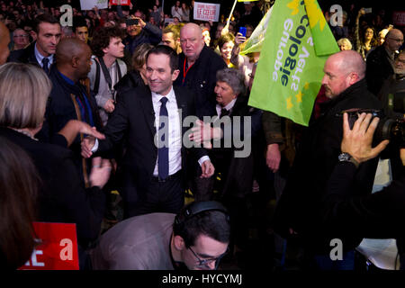 Brest.Francia.1 Marzo 2017.Partito socialista francese candidato presidenziale,Benoit Hamon,offre un discorso durante una riunione pubblica a Brest ,Brittany Foto Stock