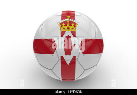 Pallone da calcio con l' Irlanda del nord bandiera isolati su sfondo bianco Foto Stock