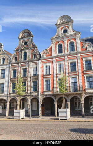 Francia, Pas-de-Calais (62), Arras, la Grand Place // Francia, Pas de Calais, Arras, la Grand Place Foto Stock