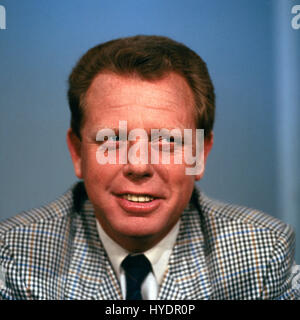 Rumänisch deutscher Tennisspieler und Tennistrainer Günther Bosch, Deutschland 1980er Jahre. Rumeno tedesco giocatore di tennis e il trainer Guenther Bosch, Germania degli anni ottanta. Foto Stock