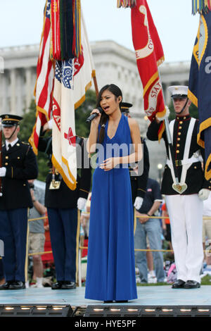 26 maggio 2012-- American Idol runner fino Jessica Sanchez suona presso il rehersals per la Capitol nazionale Concerto per il giorno della memoria per i motivi del Campidoglio degli Stati Uniti. Credito: mpi34/MediaPunch Inc. Foto Stock