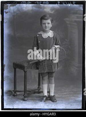 «Maestro Gage, 26 maggio 1915» è una fotografia o un’immagine storica che documenta un momento importante del 1915, potenzialmente catturando un evento o una cifra significativa di quel periodo. Foto Stock