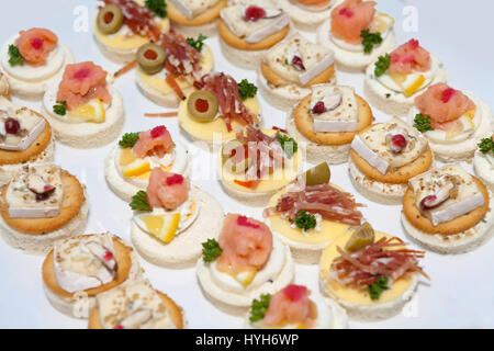 Un assortimento di deliziosi crostini Foto Stock