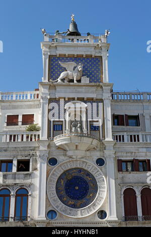 Orologio astronomico di 1493 rinascimentale torre dell'Orologio della Torre dell' Orologio, Piazza San Marco, Piazza San Marco, Venezia, Veneto, Italia, Europa Foto Stock