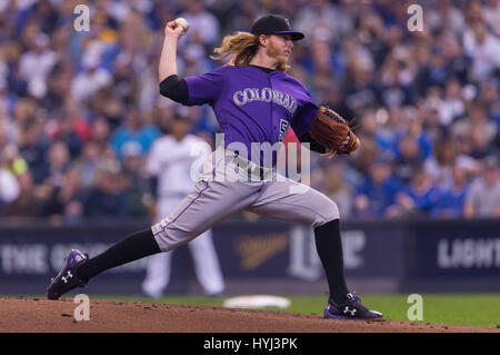 03 aprile 2017: Colorado Rockies a partire lanciatore Jon grigio #55 fornisce un passo durante il Major League Baseball gioco tra il Milwaukee Brewers e Colorado Rockies sul giorno di apertura a Miller Park di Milwaukee, WI. John Fisher/CSM Foto Stock