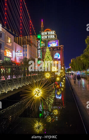 LAS VEGAS - NOV 24 : New York-New York Hotel & Casino di Las Vegas il 24 novembre 2016 , questo hotel simula il vero orizzonte di New York City e wa Foto Stock