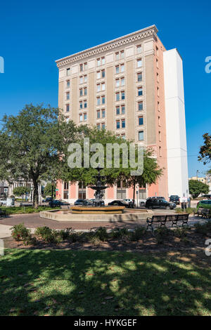 Torre di Siviglia da tutta Plaza Ferdinando VII in Pensacola, Florida Foto Stock