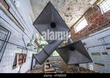 Cucina mensa in Skrunda-1 città fantasma, ex sito dell Unione Sovietica Dnepr stazione radar dal periodo della guerra fredda vicino Skrunda città in Lettonia Foto Stock