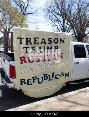 Protesta Anti-Trump banner - Washington DC, Stati Uniti d'America Foto Stock