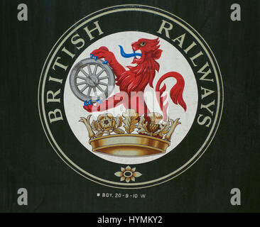 British Railways emblema sul carrello Severn Valley Railway. Bewdley. Worcestershire Foto Stock