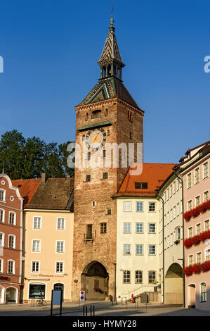 Città medievale di gate, Schmalzturm o bella torre, piazza principale, Landsberg am Lech, Alta Baviera, Baviera, Germania Foto Stock