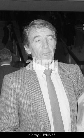 Dennis Skinner, partito laburista membro del Parlamento di Bolsover, assiste la conferenza delle parti a Brighton, Inghilterra il 5 ottobre 1989. Foto Stock