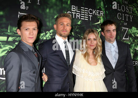 Hollywood, California, USA. 05 apr, 2017. Tom Holland, Charlie Hunnam, Sienna Miller, Robert Pattinson presso il Los Angeles Premiere di James Gray è la città perduta di Z su Aprile 5, 2017 in Hollywood, la California. Credito: David Edwards/media/punzone Alamy Live News Foto Stock