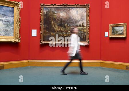 Edinburgh, Regno Unito. 6 apr, 2017. La Scottish National Gallery ospita una delle Arti Britanniche capolavori, Constable la Cattedrale di Salisbury dai prati (1831). Il display è parte di ambire, un programma di partenariato touring la pittura in tutto il Regno Unito. Credito: ricca di Dyson/Alamy Live News Foto Stock