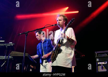 Barcellona - Jun 19: Hot Chip (electronic music band) live performance al Sonar Festival il 19 giugno 2015 a Barcellona, Spagna. Foto Stock