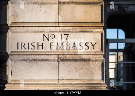 Repubblica di Irlanda AMBASCIATA, 17 Grosvenor Place, London, England, Regno Unito Foto Stock