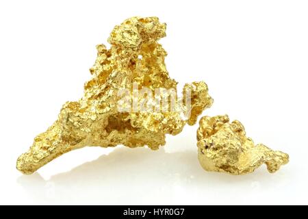 Pepite d'oro trovato nel Queensland/ Australia isolato su sfondo bianco Foto Stock