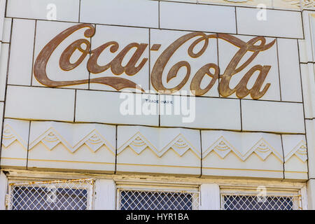 Indianapolis - Circa Ottobre 2016: l'ex Coca-Cola impianto di imbottigliamento con elementi di art deco. La cokeria inaugurato nel 1931 V Foto Stock