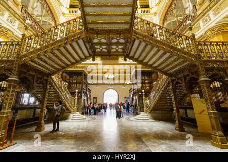 Città del Messico, 19 febbraio: la vista interna del centro storico e bellissimo Palacio Postal su FEB 19, 2017 a Città del Messico Foto Stock