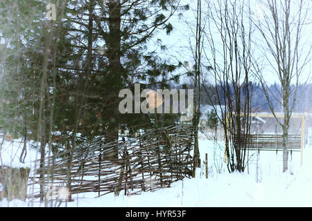 Villaggio rustico inverno Foto Stock