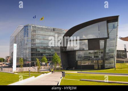 Il Kiasma, il museo di arte contemporanea situato sulla Mannerheimintie a Helsinki in Finlandia Foto Stock