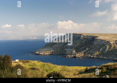 Fomm ir-Rih costa e bay a nord di Malta Foto Stock