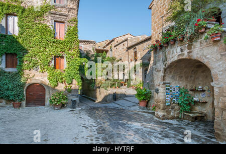 Civita di Bagnoregio, la famosa "ying città' nella provincia di Viterbo, Lazio (Italia) Foto Stock