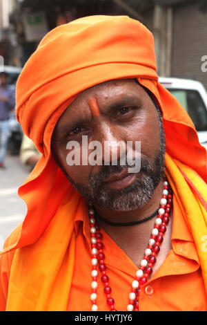 Un sadhu (sanscrito sadhu, 'santo uomo'), Haridwar, India, Naga – un buon uomo o santo uomo (Foto Copyright © di Saji Maramon) Foto Stock