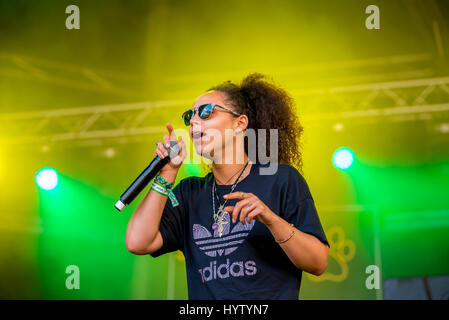 Barcellona - Jun 17: Congo Natty feat. Congo Dubz, tenore Fly, Nanci e Phoebe esibirsi in un concerto al Sonar Festival il 17 giugno 2016 a Barcellona, Sp Foto Stock