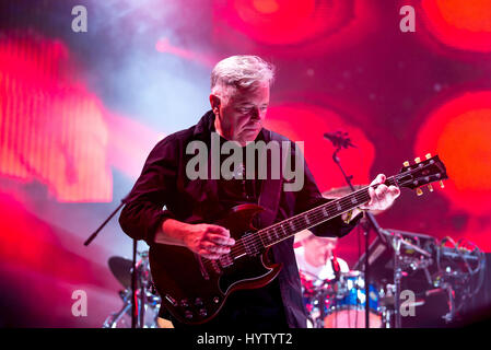 Barcellona - Jun 18: Nuovo ordine (Inglese rock band) eseguire in concerto al Sonar Festival il 18 giugno 2016 a Barcellona, Spagna. Foto Stock