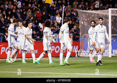 Coruna, Spagna. 26 apr, 2017. Durante una spagnola La Liga partita di calcio tra Deportivo La Coruna e Real Madrid al Riazor stadium di A Coruna, Spagna, mercoledì 26 aprile, 2017. Credito: Gtres Información más Comuniación on line,S.L./Alamy Live News Foto Stock