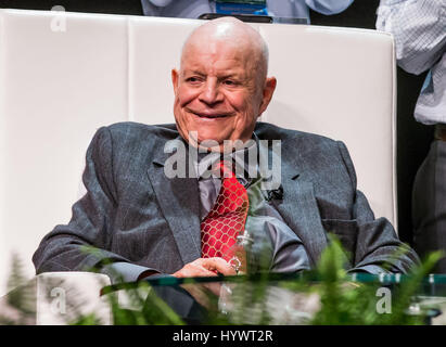 LAS VEGAS NV - 10 settembre: Don Rickles e Regis Philbin raffigurato come Regis Philbin host con special guest Don Rickles a Weldbend-IPD colazione presso la rete ASA 2014 a Bellagio Las Vegas in Las Vegas NV il 10 settembre 2014.RTNKabik Fotografia/MediaPunch Foto Stock