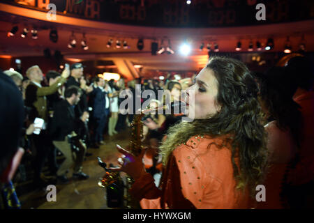 Berlino, Germania. 06 apr, 2017. L'atmosfera al afterparty della eco music award presso il Palais am Funkturm Berlino, Germania, 06 aprile 2017. Foto: Jens Kalaene/dpa/Alamy Live News Foto Stock