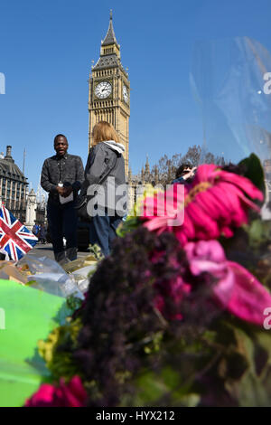 Westminster, Londra, Regno Unito. 7 apr, 2017. Westminster attacco terroristico. Turistica rumena Andreea Cristea feriti in attacco terroristico è morto. Foto Stock