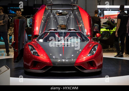 Ginevra, Svizzera - Marzo 8, 2017: 2018 Regera Koenigsegg auto sportiva presentato al 87th Geneva International Motor Show. Foto Stock