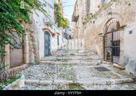 Scenic pomeriggio vista a Peschici, provincia di Foggia, Puglia, Italia Foto Stock