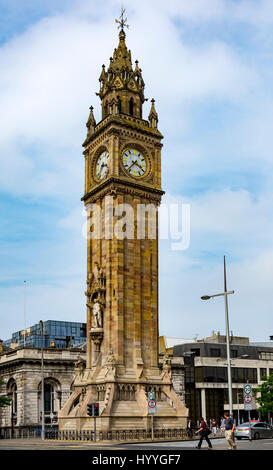L'Albert Memorial Clock (1865), Queen Square, Belfast, County Antrim, Irlanda del Nord, Regno Unito Foto Stock