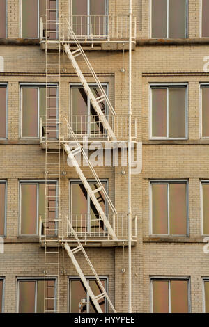 Scale su US National/Pioneer Trust Building, Salem quartiere del centro storico, Salem, Oregon Foto Stock