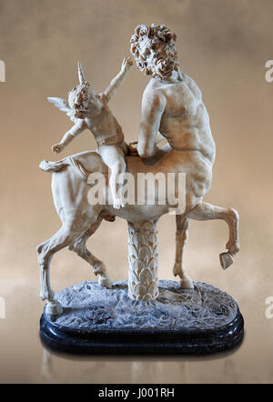 Il centauro con Eros sul suo dorso un 1° - 2° annuncio statua romana, marmo, inv MR 122 ( o Ma 562 ), al museo del Louvre a Parigi Foto Stock