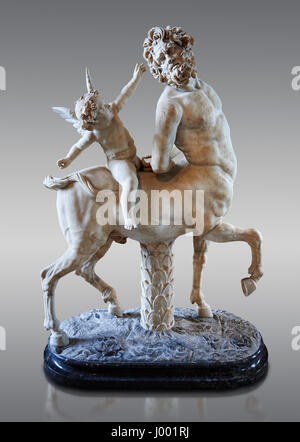 Il centauro con Eros sul suo dorso un 1° - 2° annuncio statua romana, marmo, inv MR 122 ( o Ma 562 ), al museo del Louvre a Parigi Foto Stock