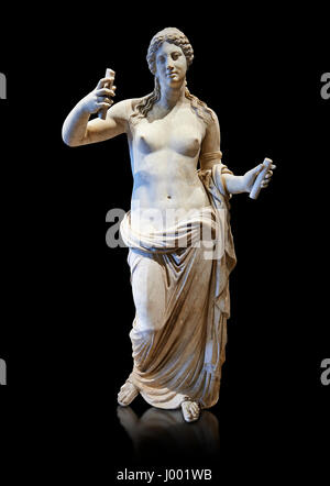 1a o 2a cento AD statua romana di Afrodite- tipo noto come la Venere di Arles da Roma. Inv MR 366 ( o MA 437), al museo del Louvre di Parigi. Foto Stock