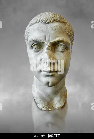 Scultura romana busto di Gordiano III fatta tra 238 e 244 D.C. e scavato da Ostia. Il Museo Nazionale Romano, Roma, Italia Foto Stock