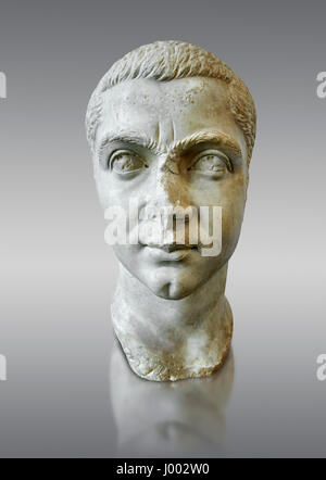 Scultura romana busto di Gordiano III fatta tra 238 e 244 D.C. e scavato da Ostia. Il Museo Nazionale Romano, Roma, Italia Foto Stock