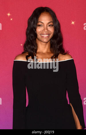 Los Angeles, CA, Stati Uniti d'America. 7 apr, 2017. LOS ANGELES - APR 7: Zoe Saldana al Madame Tussauds di Hollywood Zoe Saldana cera figura scoprimento al Madame Tussauds di Hollywood il 7 aprile 2017 a Los Angeles, CA Credito: Hpa/via filo di ZUMA ZUMA/filo/Alamy Live News Foto Stock