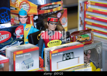 Brentwood, Essex, 8 aprile 2017. Vintage Capitan Scarlet modello presso un grande Toy Fair Credit: Ian Davidson/Alamy Live News Foto Stock