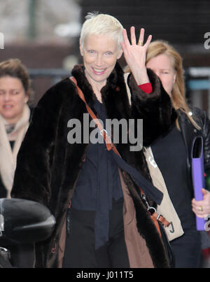 Annie Lennox al di fuori di ITV Studios con: Annie Lennox dove: Londra, Regno Unito quando: 08 Mar 2017 Foto Stock