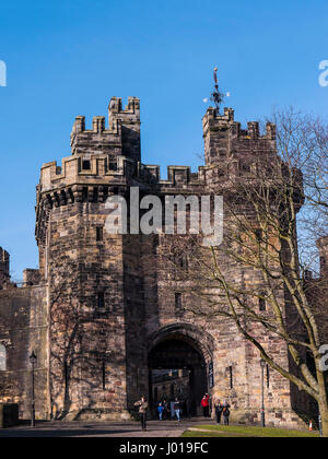 Lancaster Castle e ex carcere è situato nel centro di Lancaster County town e la città di Lancashire Inghilterra Foto Stock