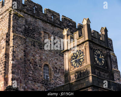 Lancaster Castle e ex carcere è situato nel centro di Lancaster County town e la città di Lancashire Inghilterra Foto Stock